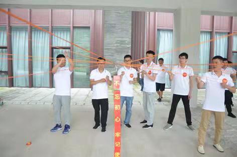 爱游戏(ayx)中国官方网站组织党员 职工开展党史学习教育红色走读活动