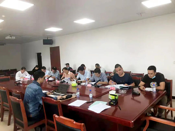 爱游戏(ayx)中国官方网站组织召开兴国县江闽物流港有限责任公司铁路专用线社会稳定风险评估报告论证会