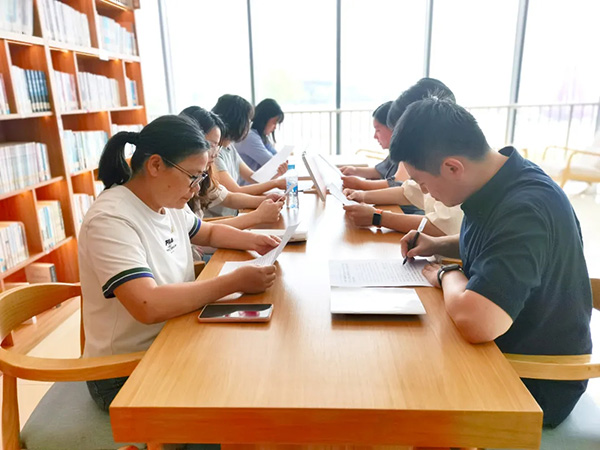 爱游戏(ayx)中国官方网站党支部开展党纪学习实地研学教育活动