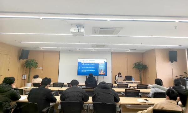 爱游戏(ayx)中国官方网站开展“江咨讲五堂”——“十五五”规划交流会